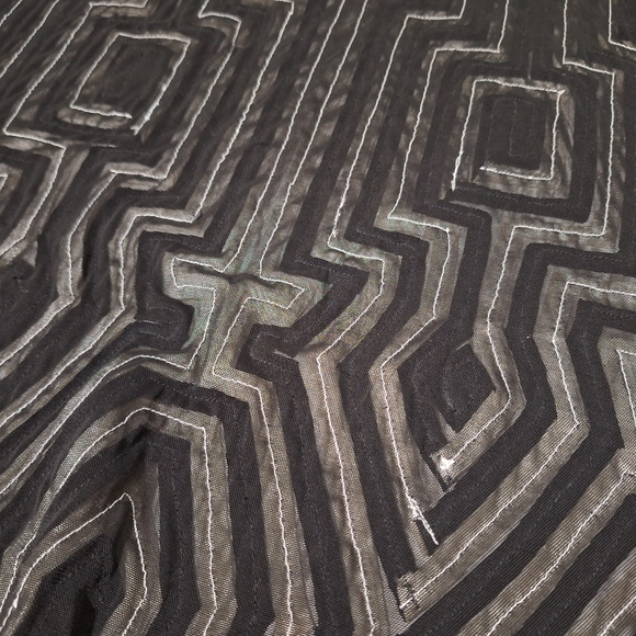 Ika Black & White Geometric Zippered Jacket - Picture 4 of 12